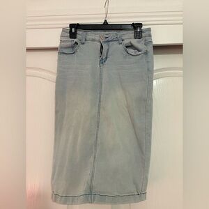Stylish Lightwash Denim Skirt